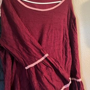 Ryan Wythe maroon color light sweater